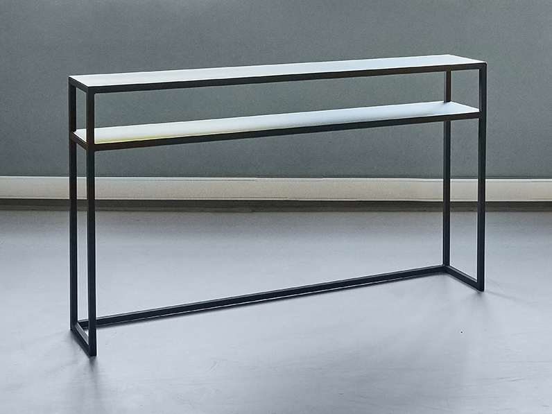 Sidetable Heavy Metal 140