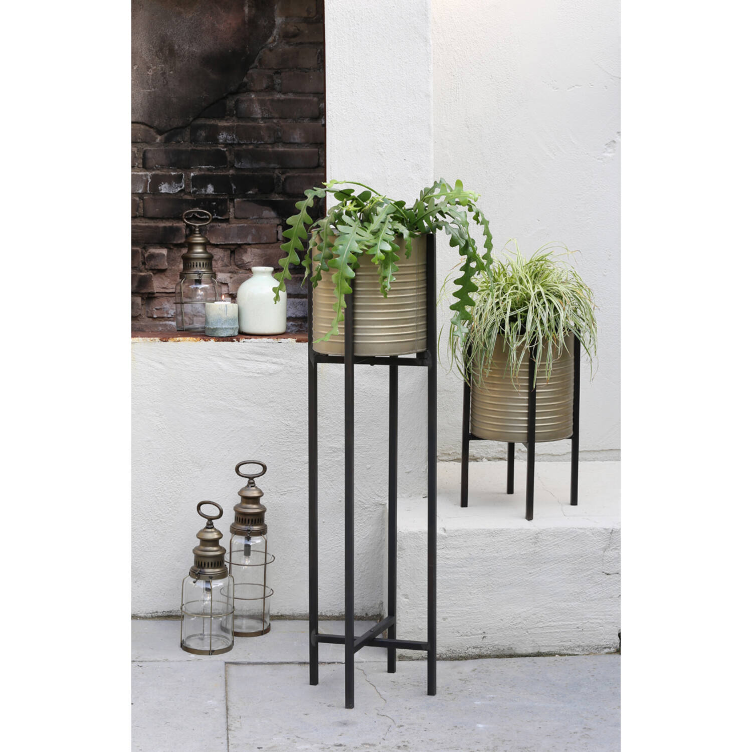 Light-Living-Bloempot-deco-CASKI-tin-brons-3