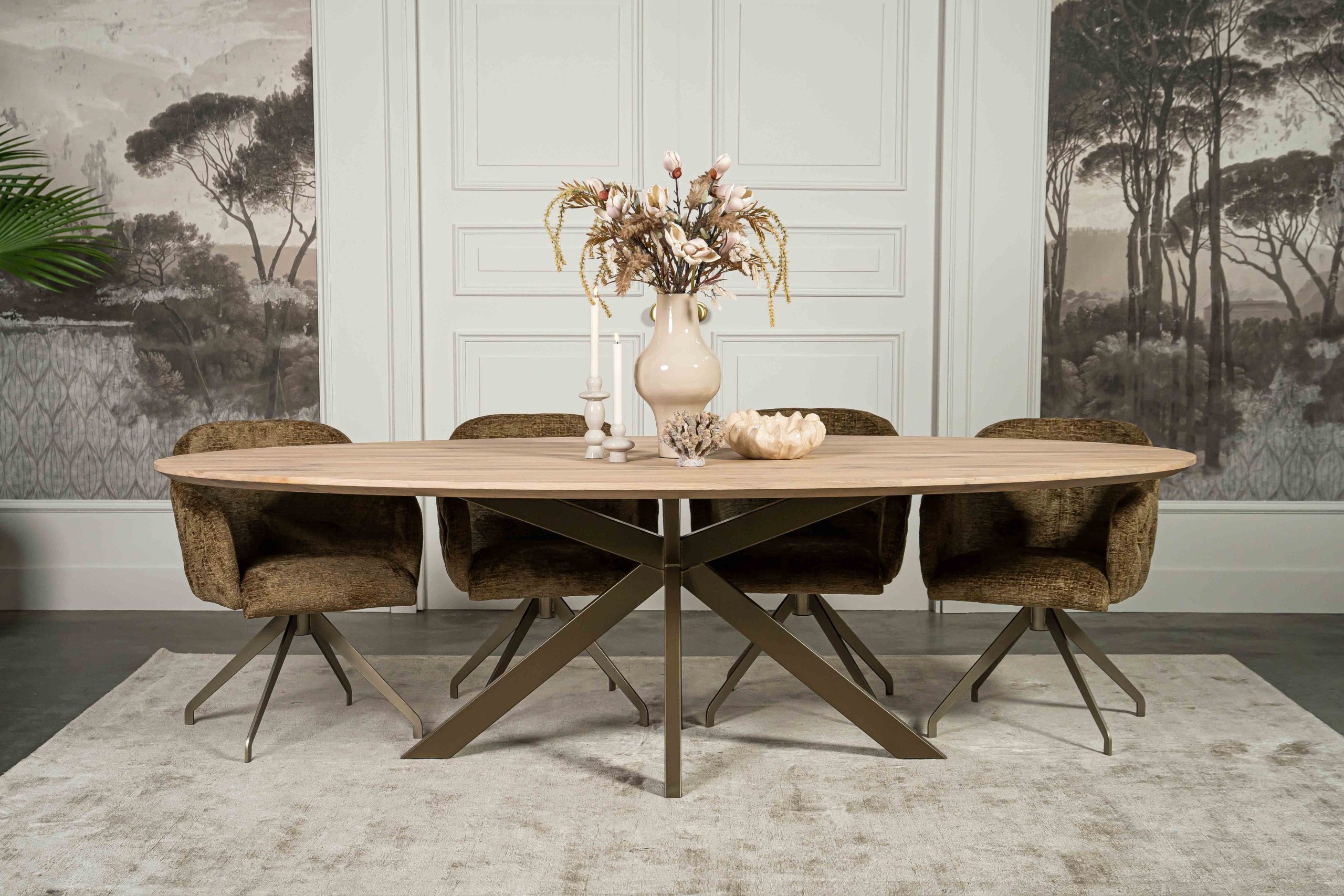 Ovale Eikenhouten Eettafel  Marseille